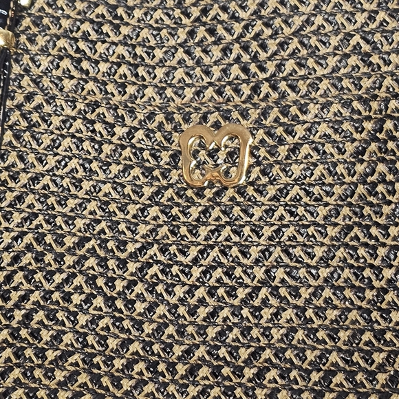 Eric Javits Brown and Black Signature Pattern Rafia Handbag - Picture 4 of 16